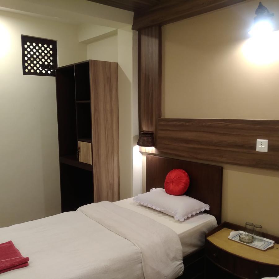 กุมารีเกสท์เฮาส์ Bed & Breakfast บักตะปูร์ ภายนอก รูปภาพ