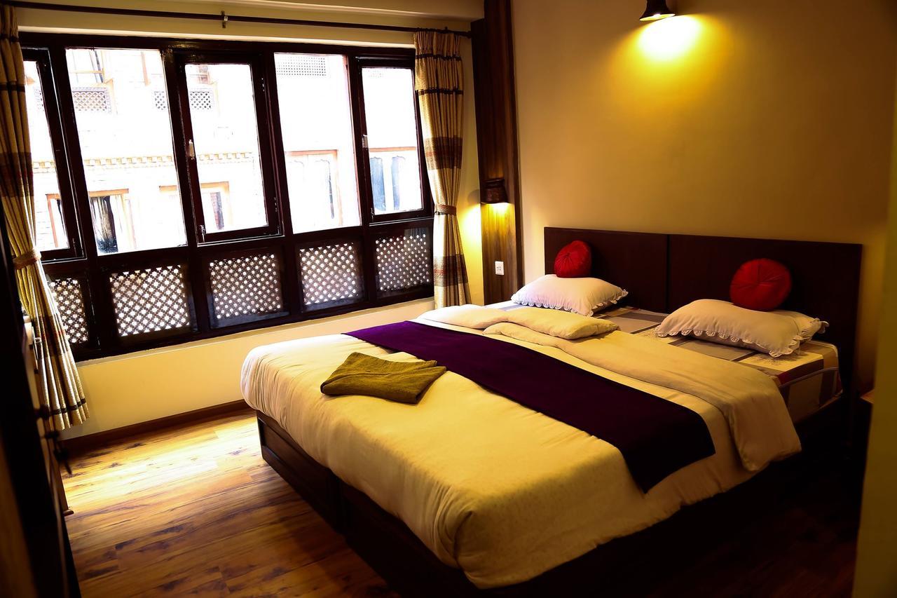 กุมารีเกสท์เฮาส์ Bed & Breakfast บักตะปูร์ ภายนอก รูปภาพ